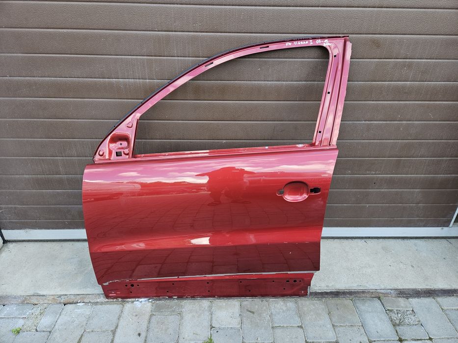 Двері передні ліві VW Tiguan 5N0 2009-2016р.