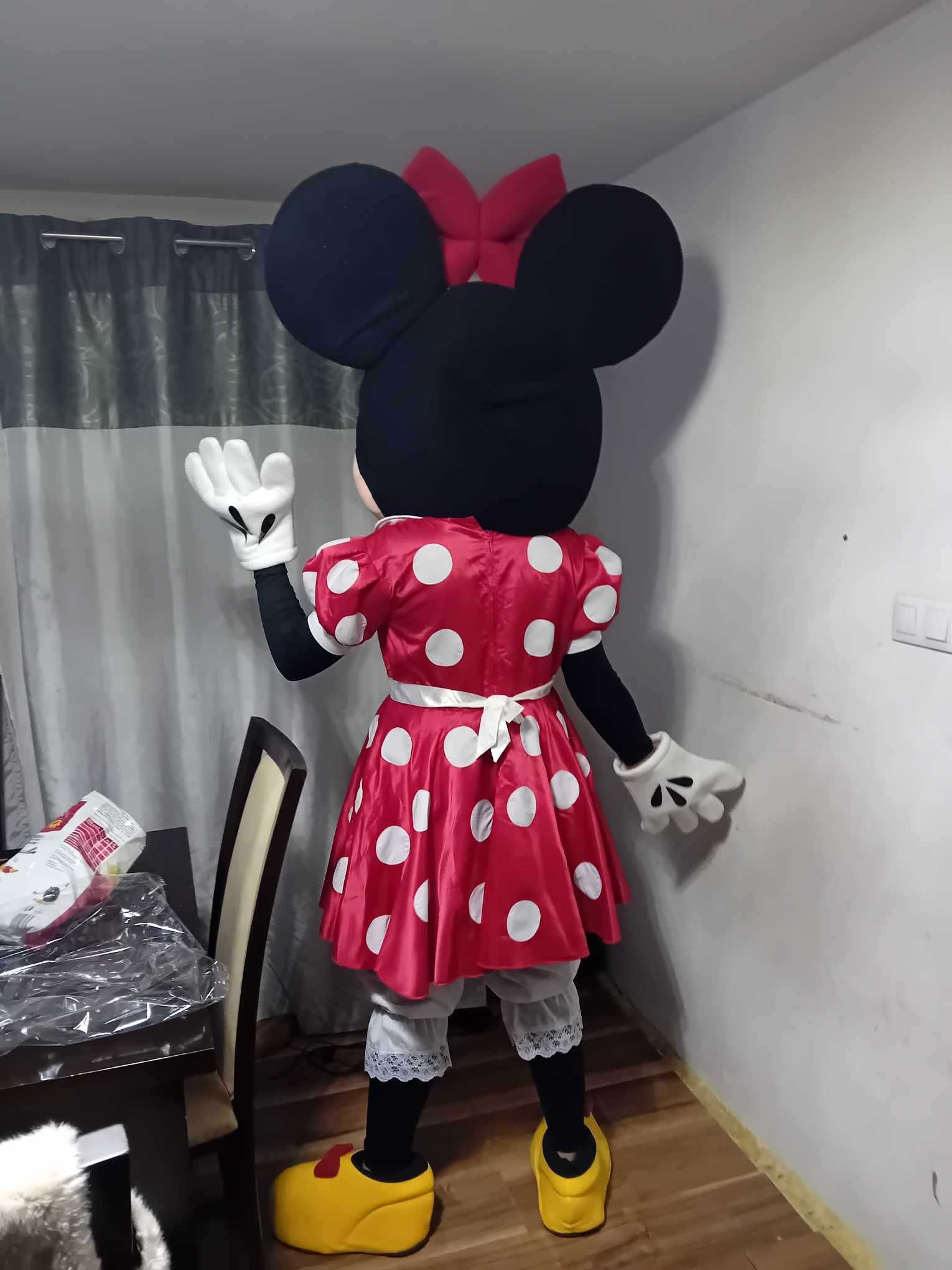 Maskotki reklamowe Myszka Mickey i Miniee