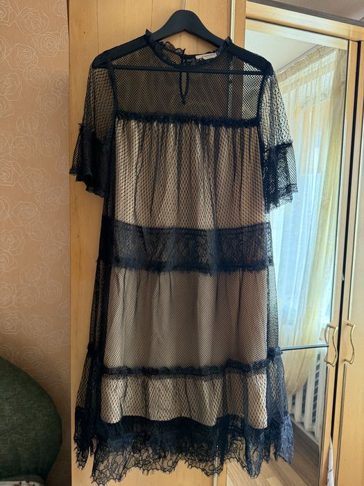 Поатье TWINSET подойдет для любого случая