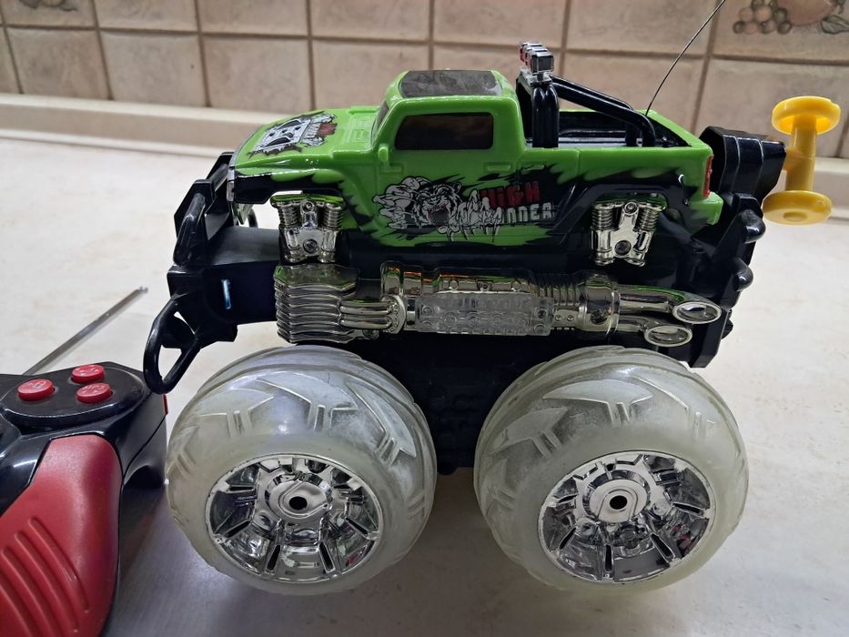 Samochód zdalnie sterowany