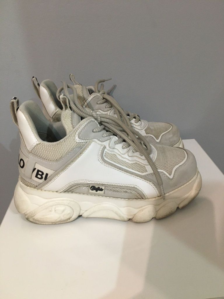 Sneakersy damskie na grubej platformie Buffalo Vegan Chai rozm.38