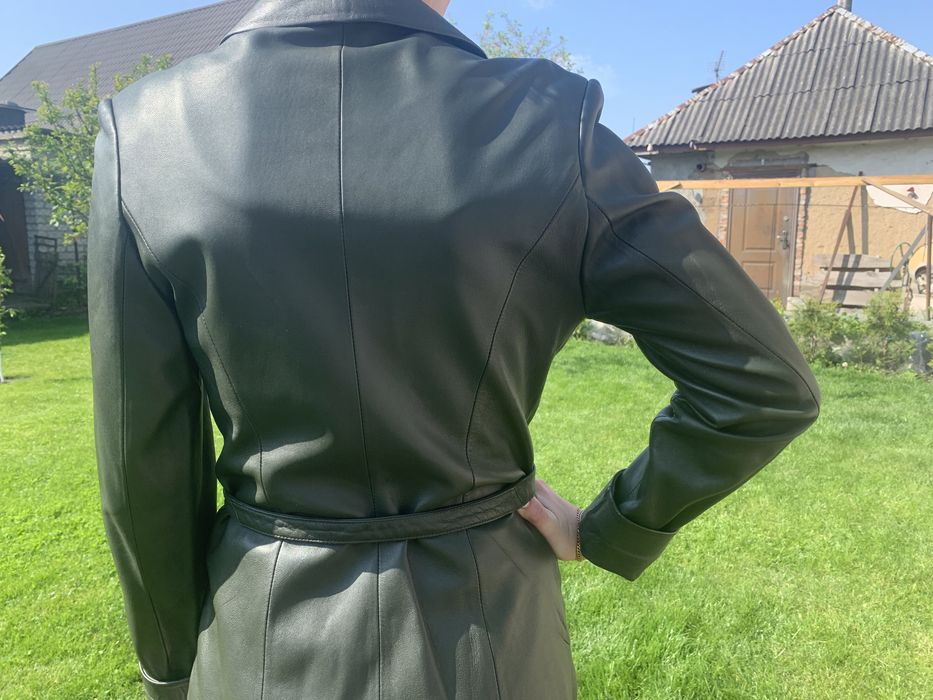 Женский кожаный пиджак