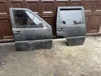 Стекло в дверь Ford maverick nissan terrano год 1997 террано 2