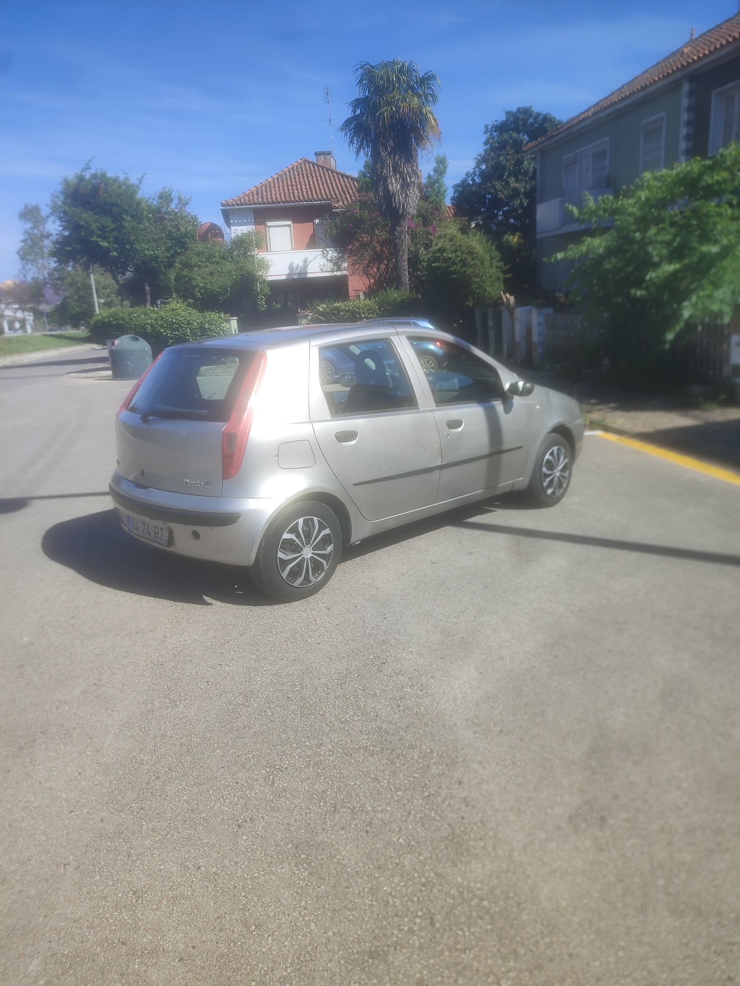 Fiat Punto 1.2 impecável