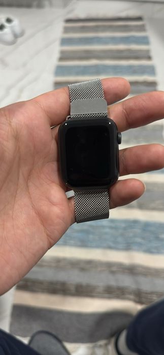 Apple Watch Series 5 – 44 mm (GPS + Cellular)