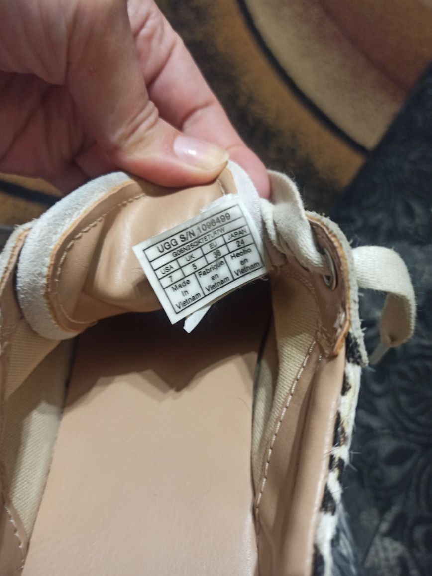 Кеды кожаные Ugg