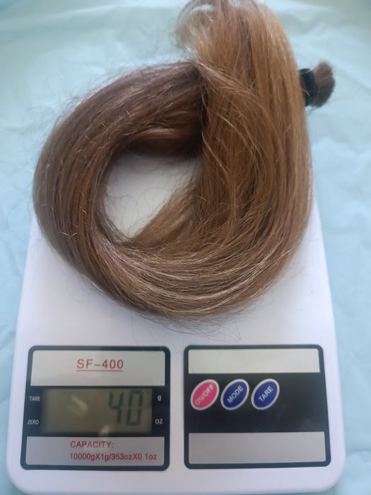 Włosy dziewcze nigdy nie farbowane 40 cm  6/7 ciemny blond złote