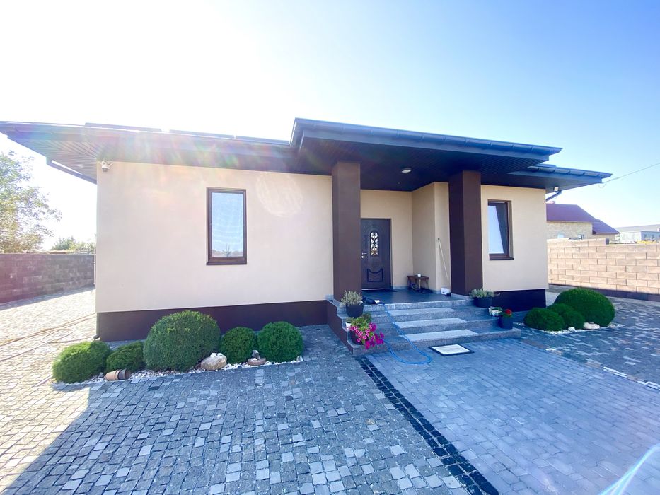 Продаж добротного будинку з ремонтом