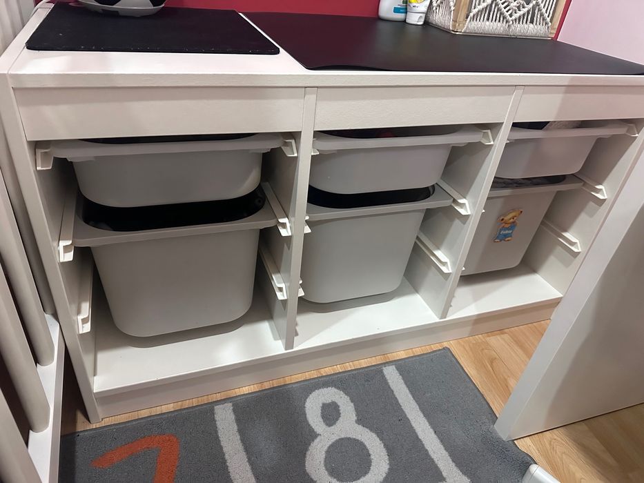 Arrumação com gavetas  IKEA