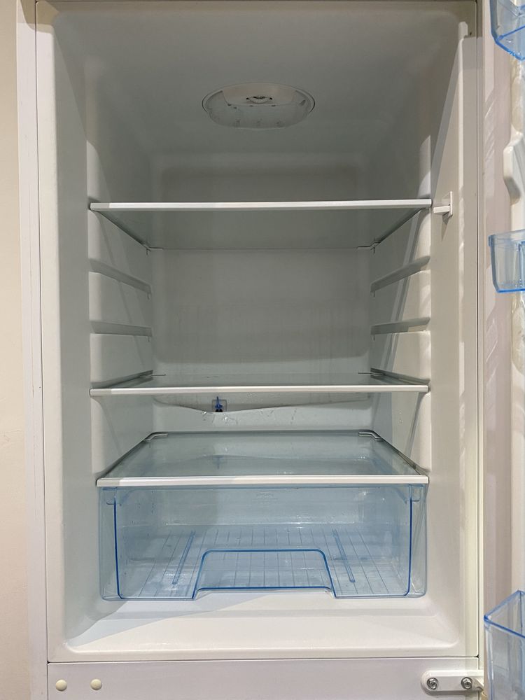 Frigorífico Electronia em ótimo estado