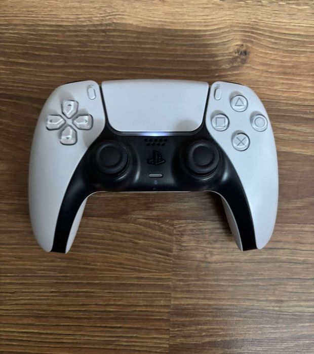 Pad bezprzewodowy PS5