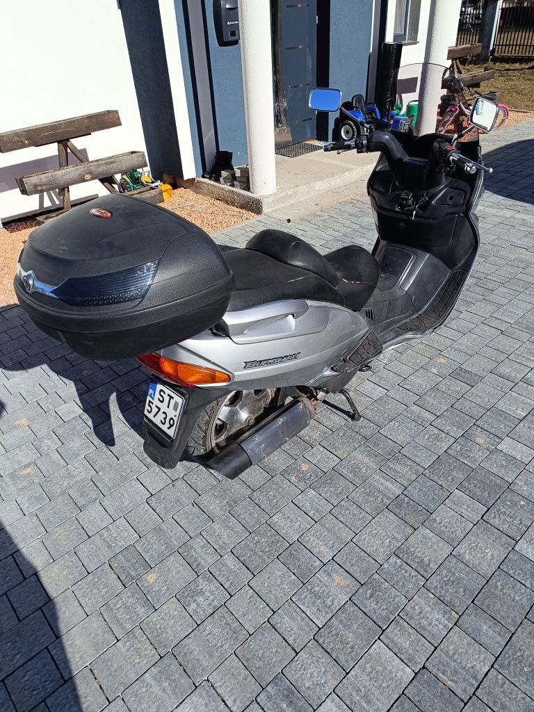 Suzuki Burgman an 250