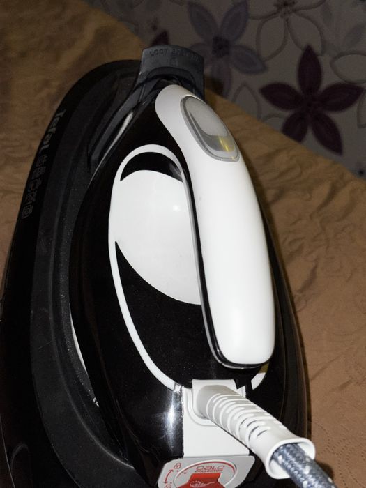 Парогенератор Tefal EXPRESS ANTI-CALC SV8055