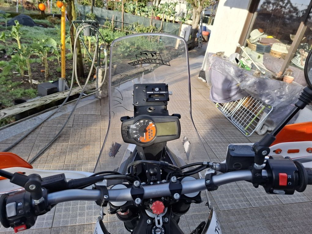 KTM 690 Enduro R