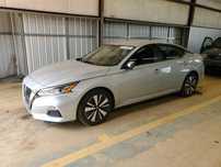 Nissan Altima SV 2022