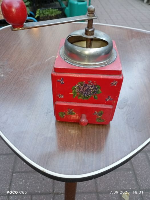 Stary młynek do kawy
