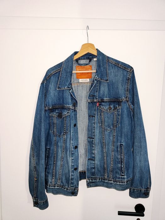 Męska kurtka jeansowa Levi's rozmiar M

Rozmiar M

Kolor: sprawny jean