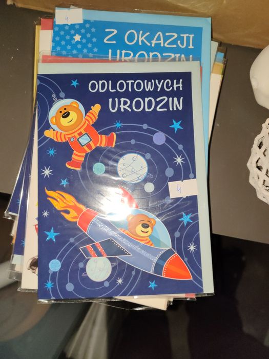 178 sztuk kartek okolicznościowych różnych