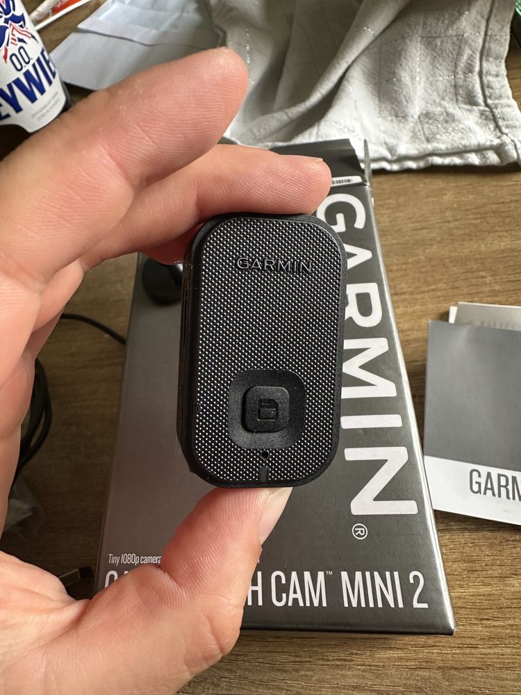 Wideorejestrator Garmin Dash Cam Mini 2 + karta microSD