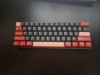 "custom" Glorious GMMK Compact, gateron yellow, losowe keycapy z ali.