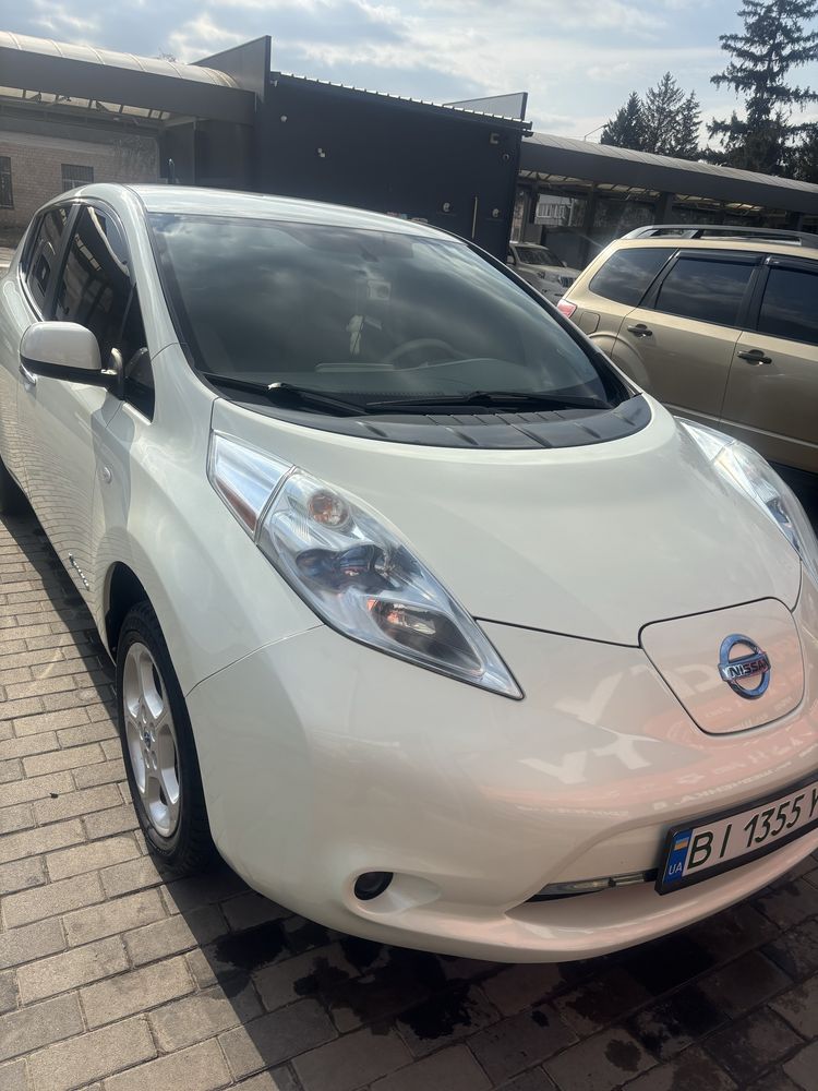 Nissan Leaf 2011