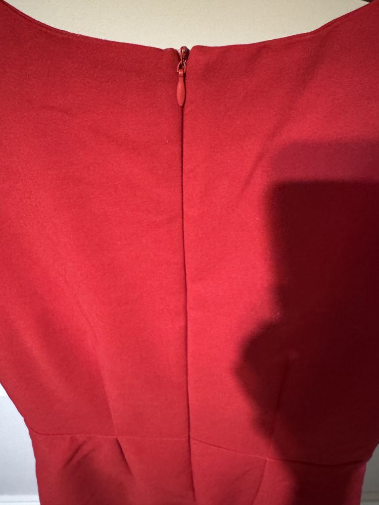 Elegancka czerwona sukienka ołówkowa Esmara, rozmiar 36 (EU)