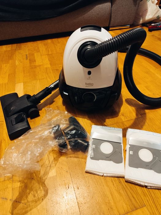 Odkurzacz Beko 800watt