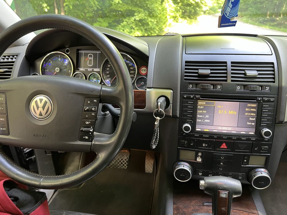 Продам Volkswagen Touareg 3.0d