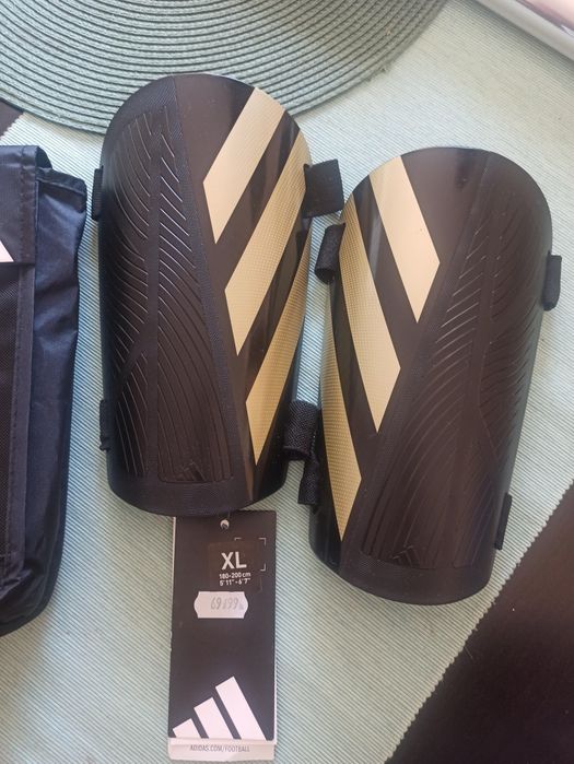 Ochraniacze piłkarskie adidas xl nowe