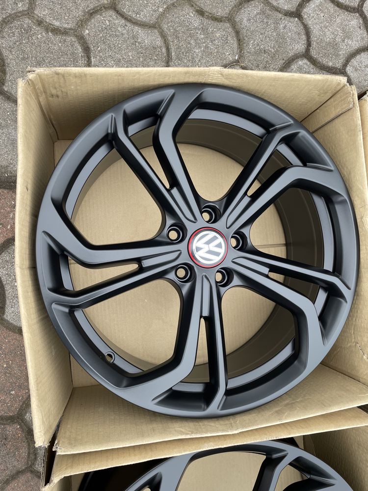 Felgi Vw Golf GTI TCR 19 cali reifnitz 5x112 performance idealne