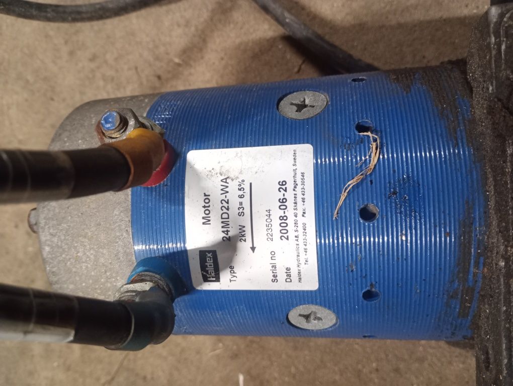 Sprzedam pompę hydrauliczna  24V