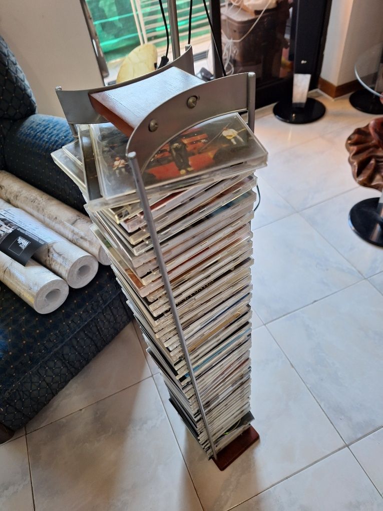 Coluna para guardar cd