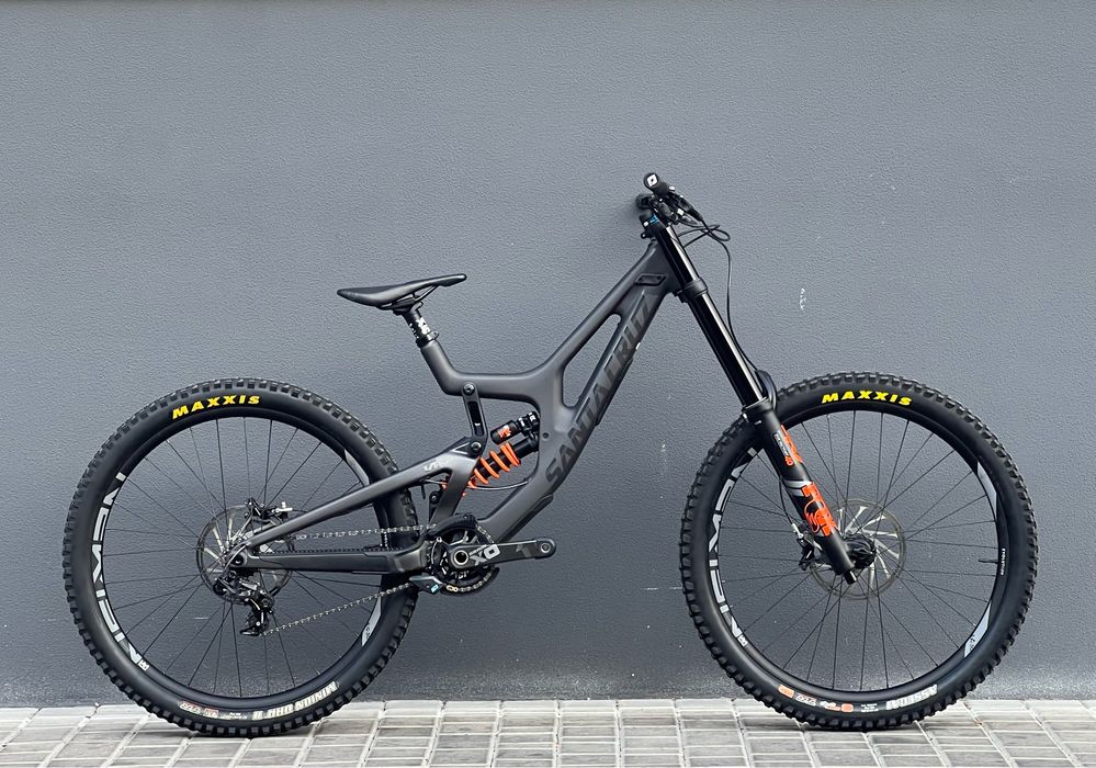 SantaCruz V10 2022 двовідвіс FOX 40/Kashima/Carbon/Renthal/Dt swiss/X0