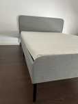 Cama Slattum c/ estrado e colchão (IKEA) 140x200