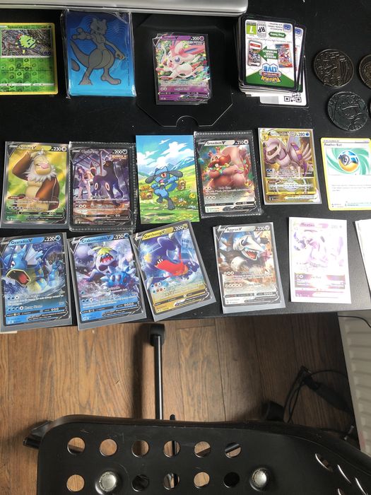 Karty pokemon kolekcjonerskie