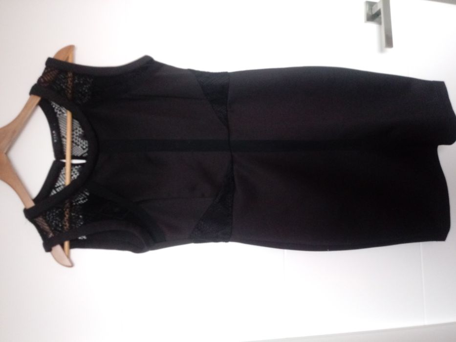 Czarna sukienka Vila rozmiar M