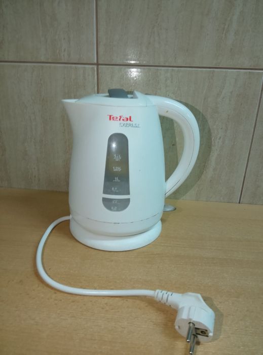 Czajnik elektryczny TEFAL moc 2400W