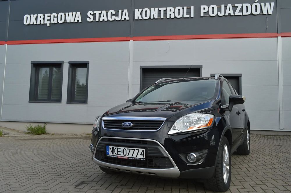 Ford Kuga Śliczna Titanium 4X4 LIFT z Niemiec Zarejstrowany GWARANCJA NA ROK