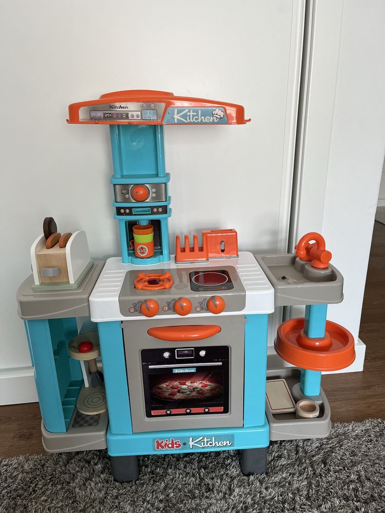 Cozinha brincar com utensilios