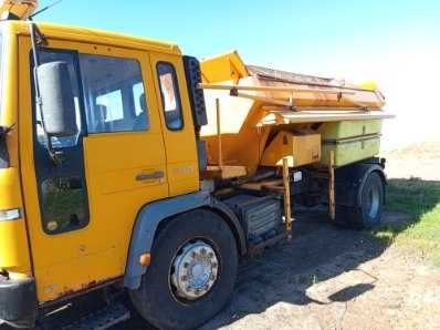 VOLVO FL220 piaskarka solarka pług