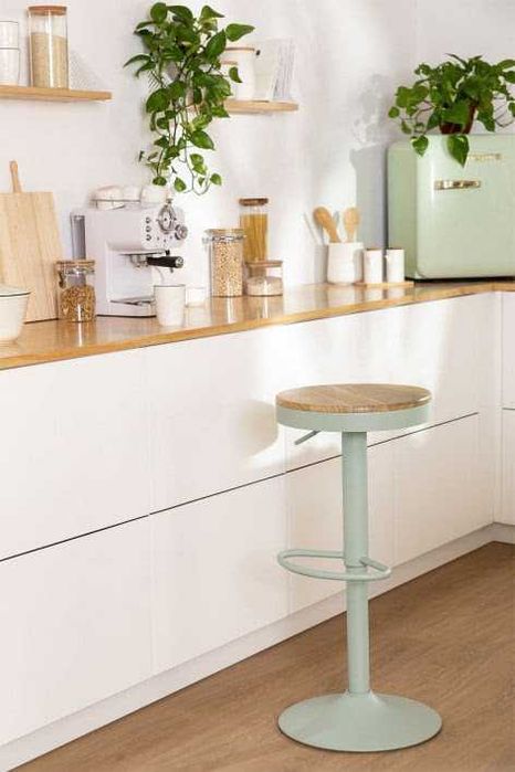 Banqueta alta ajustável Sklum em aço e madeira de olmo (3 disponiveis)