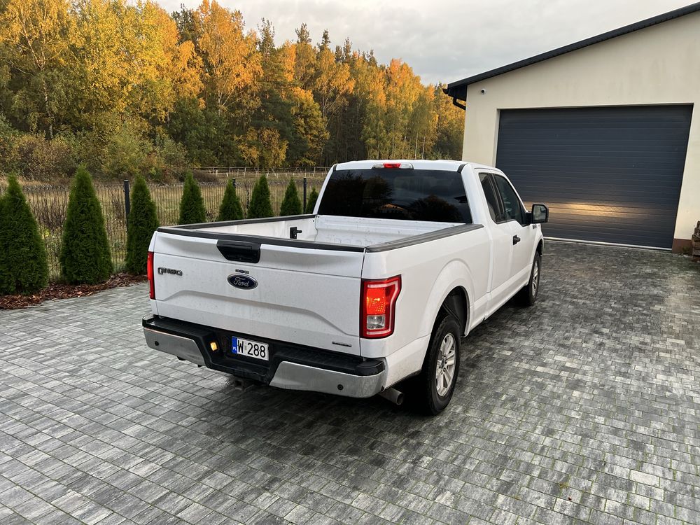 Ford f150 r doinwestiwany V8 2016 r