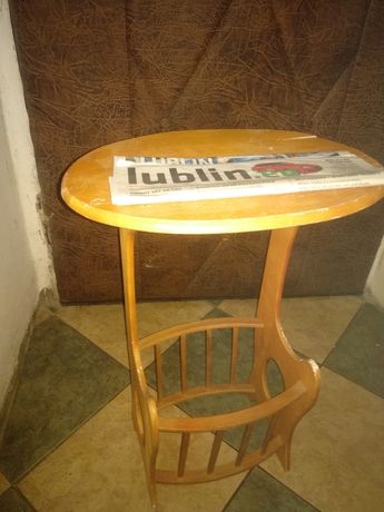 GAZETNIK stolik na gazety, drewniany gazetownik