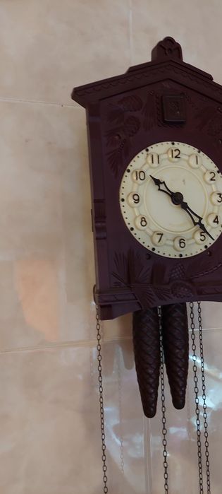 Часы настенные хорошо идут