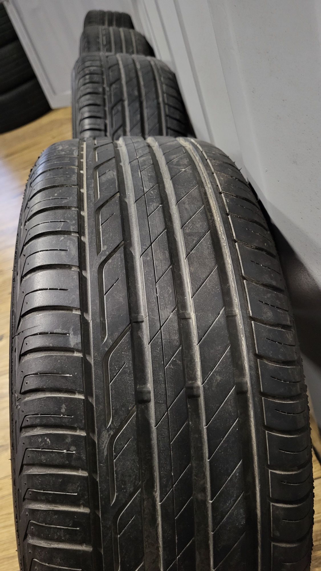 Alufelgi Vw 17" 5x112 z oponami 215/55 R17 Passat B8 B7 Arteon Skoda