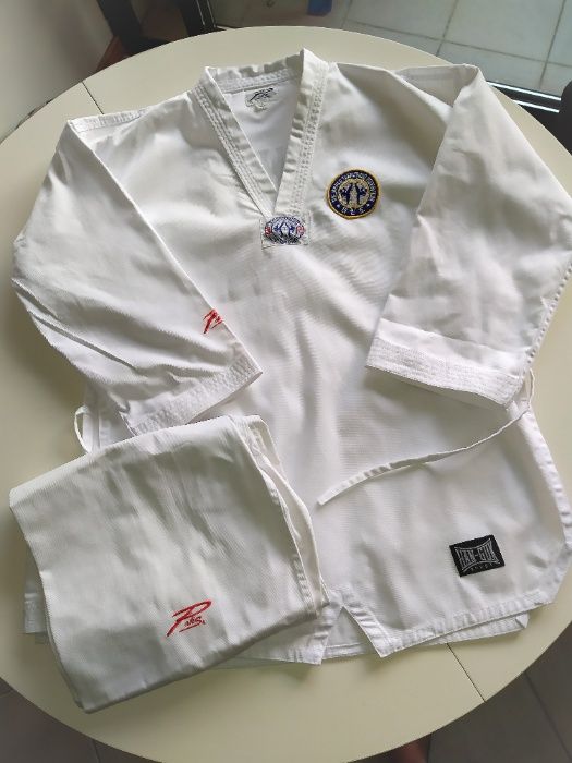 Kimono Pak´s Taekwondo Adulto L