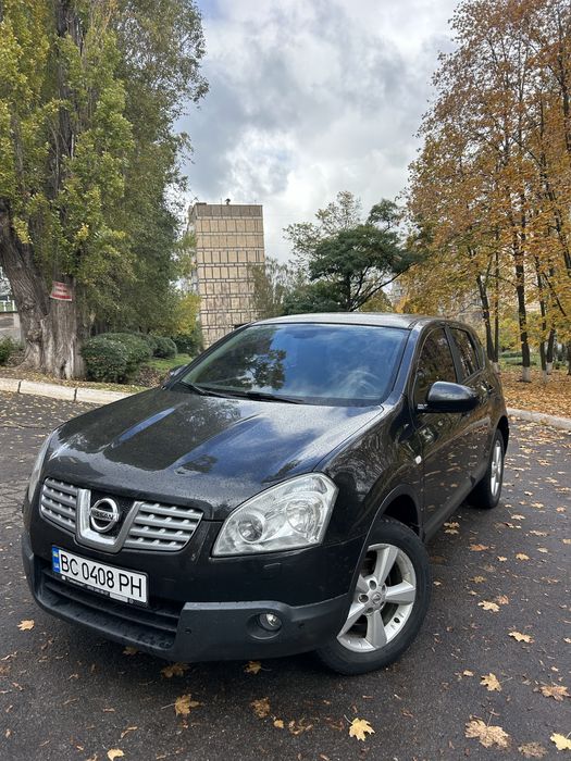 NISSAN QASQHAI автомат газ/бензин