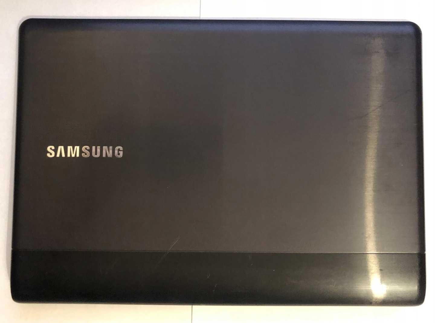 Klapa matrycy Samsung NP305U1A (0895)