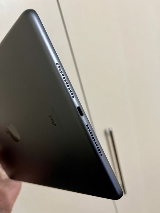 Apple iPad 9 64Гб WiFi