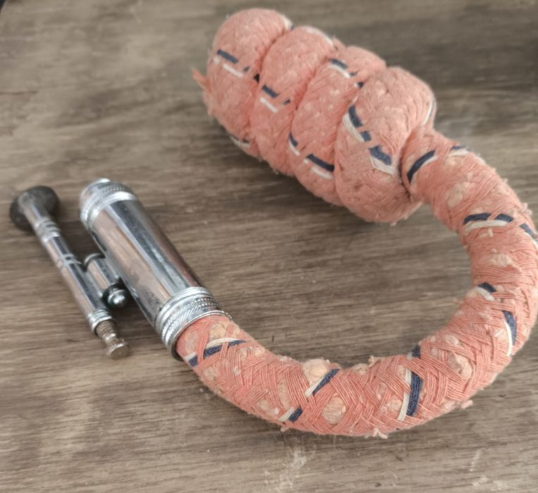 Isqueiro antigo vintage